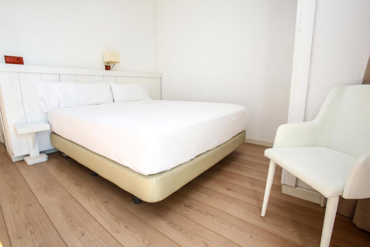 Solvi Hotel - Adults Only Vilanova i la Geltrú Kültér fotó