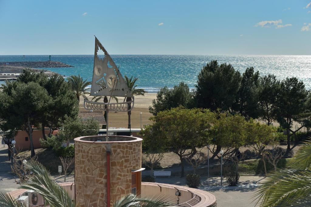 Solvi Hotel - Adults Only Vilanova i la Geltrú Kültér fotó