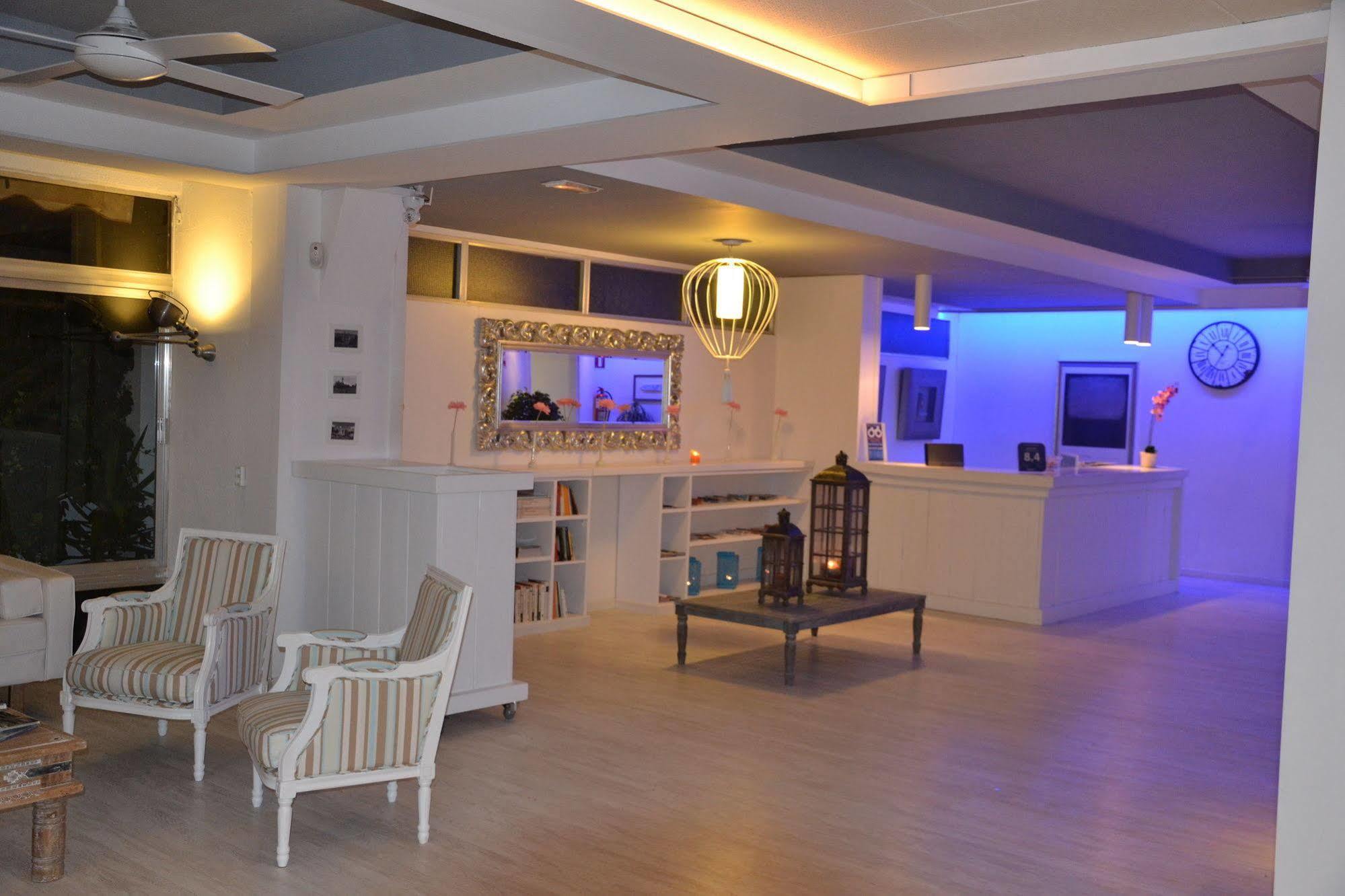 Solvi Hotel - Adults Only Vilanova i la Geltrú Kültér fotó