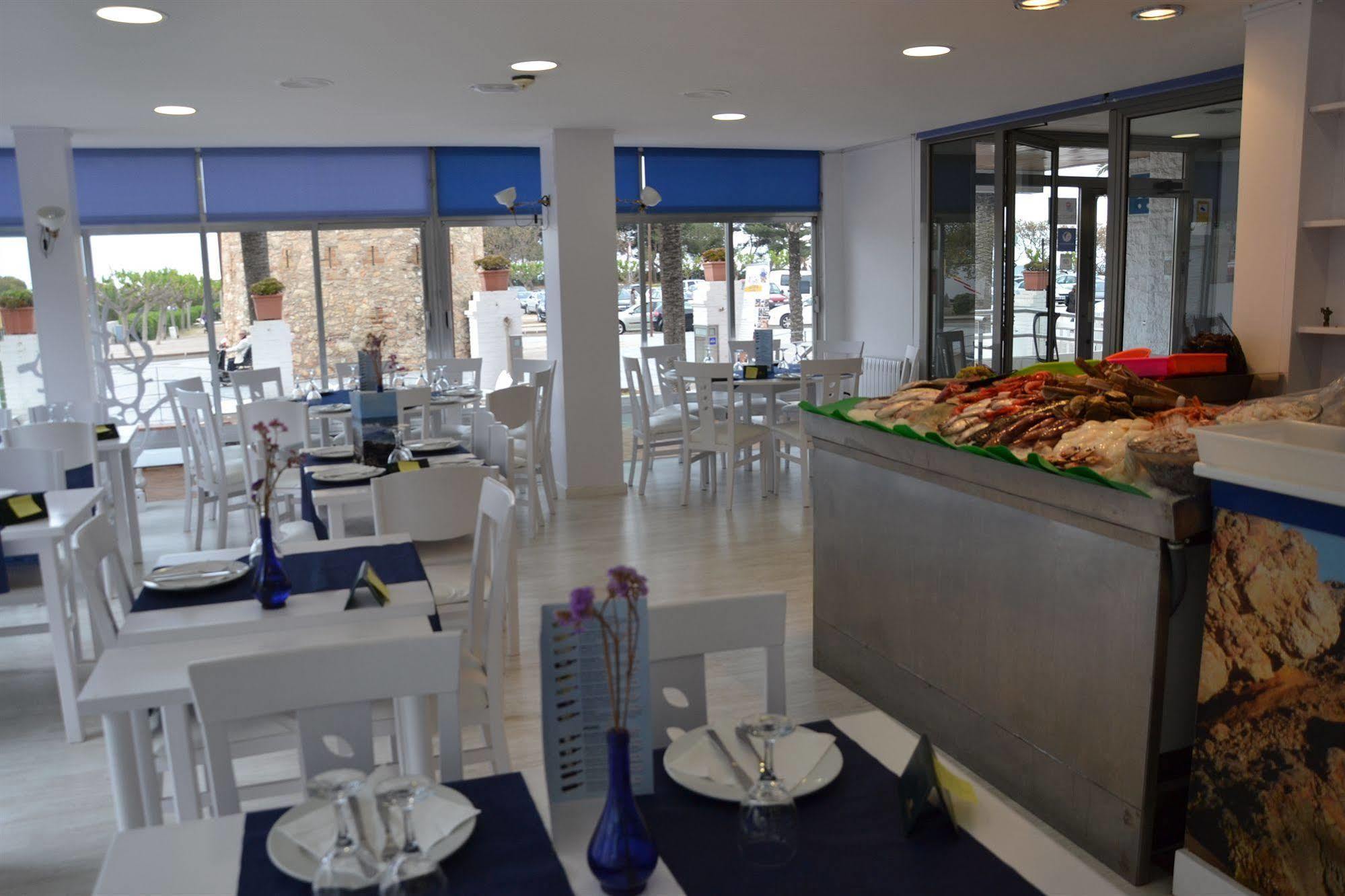 Solvi Hotel - Adults Only Vilanova i la Geltrú Kültér fotó