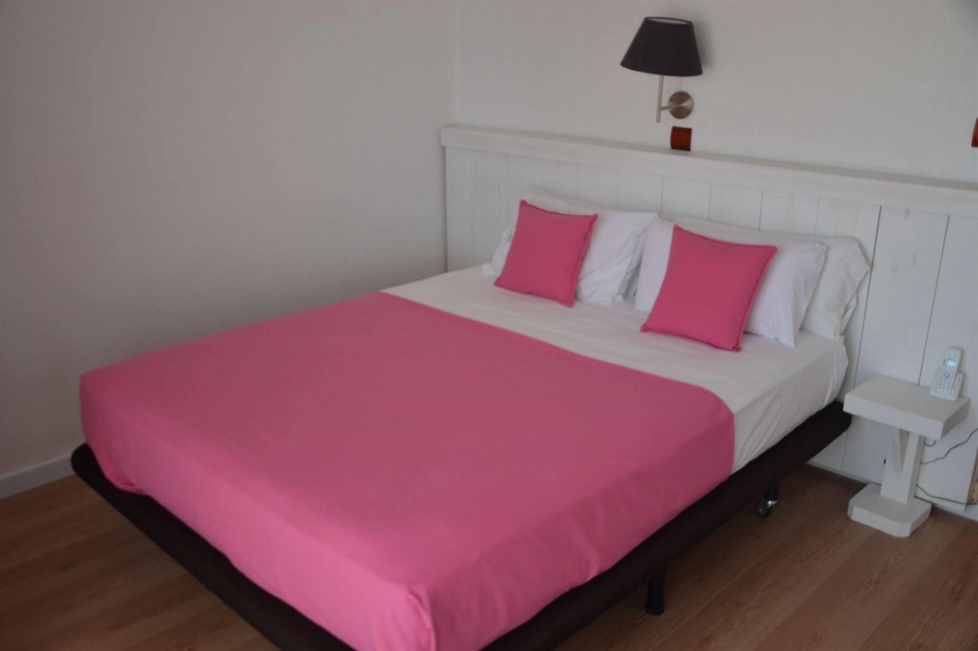Solvi Hotel - Adults Only Vilanova i la Geltrú Kültér fotó